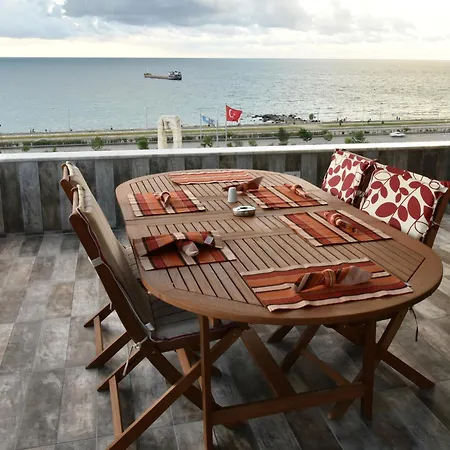 Quantum מלון טראבזון