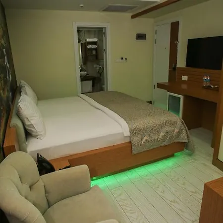 Hotel Quantum 3*
